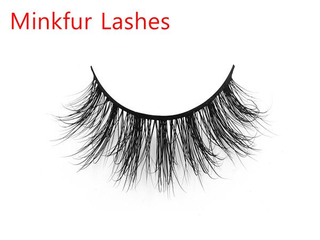 Illustration for article titled Does Having Lash Expansion Damage Your Real Lashes?